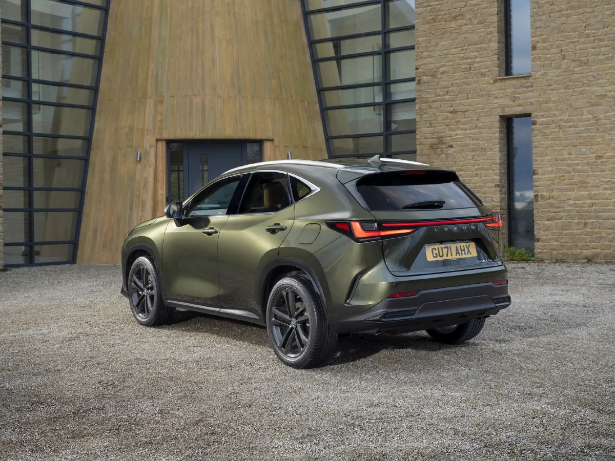 2024 Lexus NX 2.5L 185HP L4 E-CVT PHEV 16KWH,autocango,china used car exporter,china ev exporter,chinese used car exporter,chinese used ev exporter