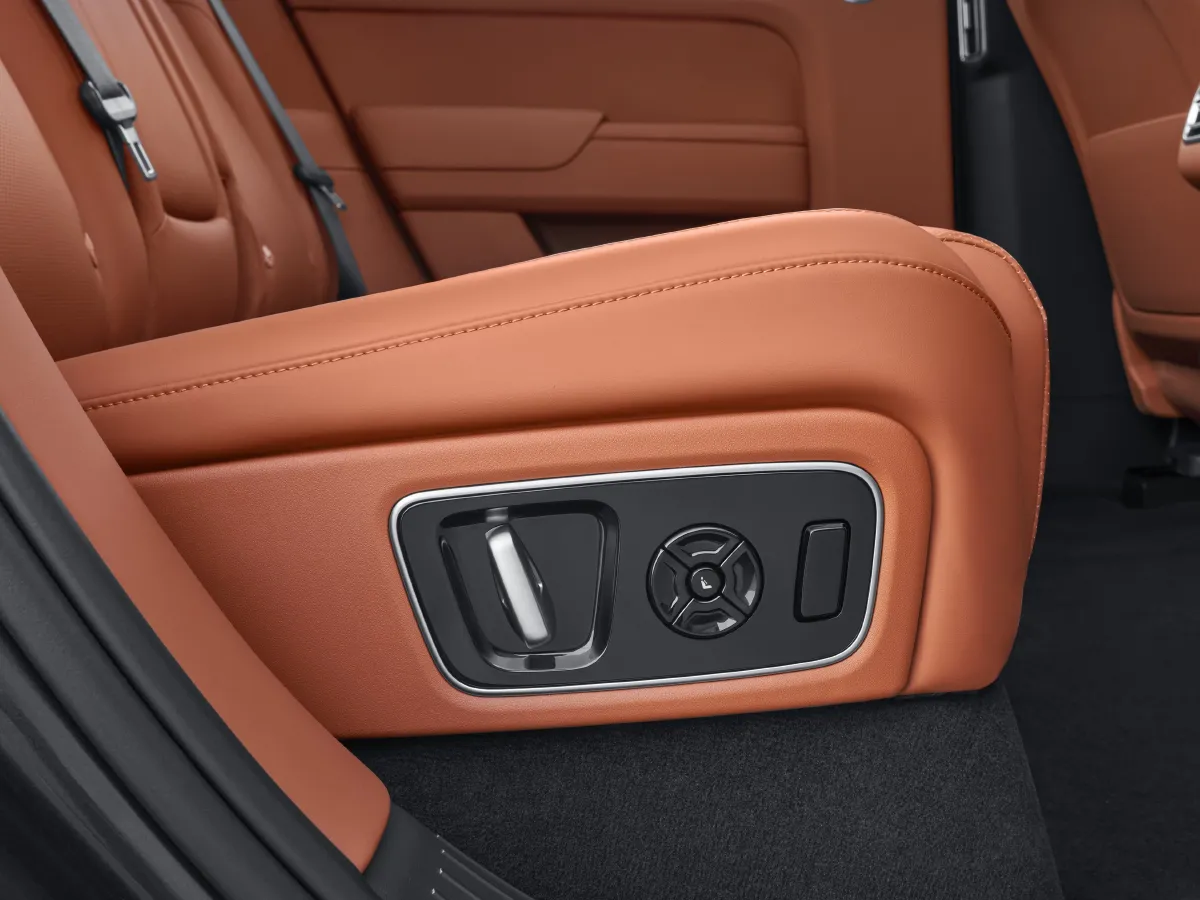 Li L7,autocango,china used car exporter,china ev exporter,chinese used car exporter,chinese used ev exporter