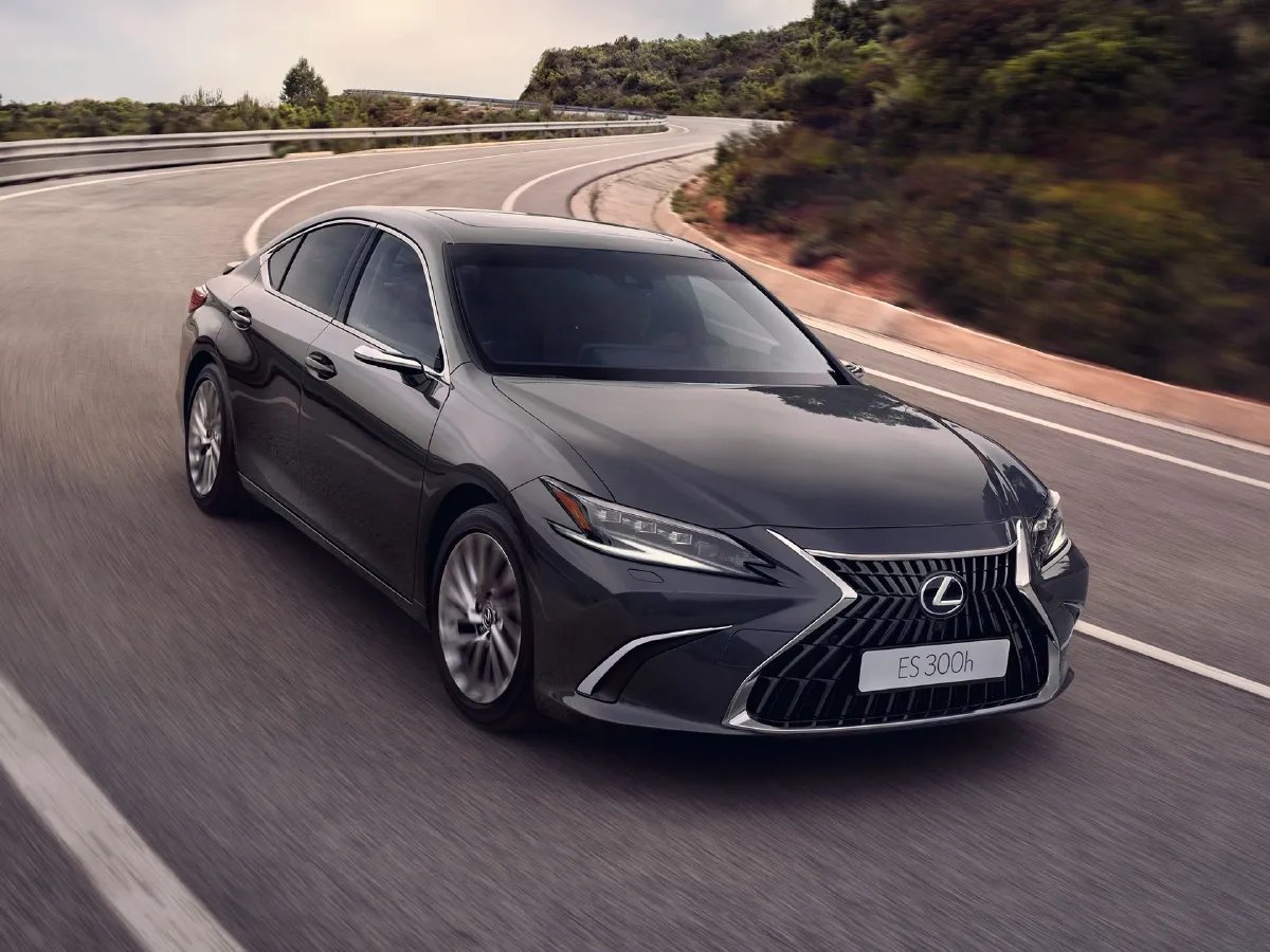 Lexus ES,autocango,china used car exporter,china ev exporter,chinese used car exporter,chinese used ev exporter