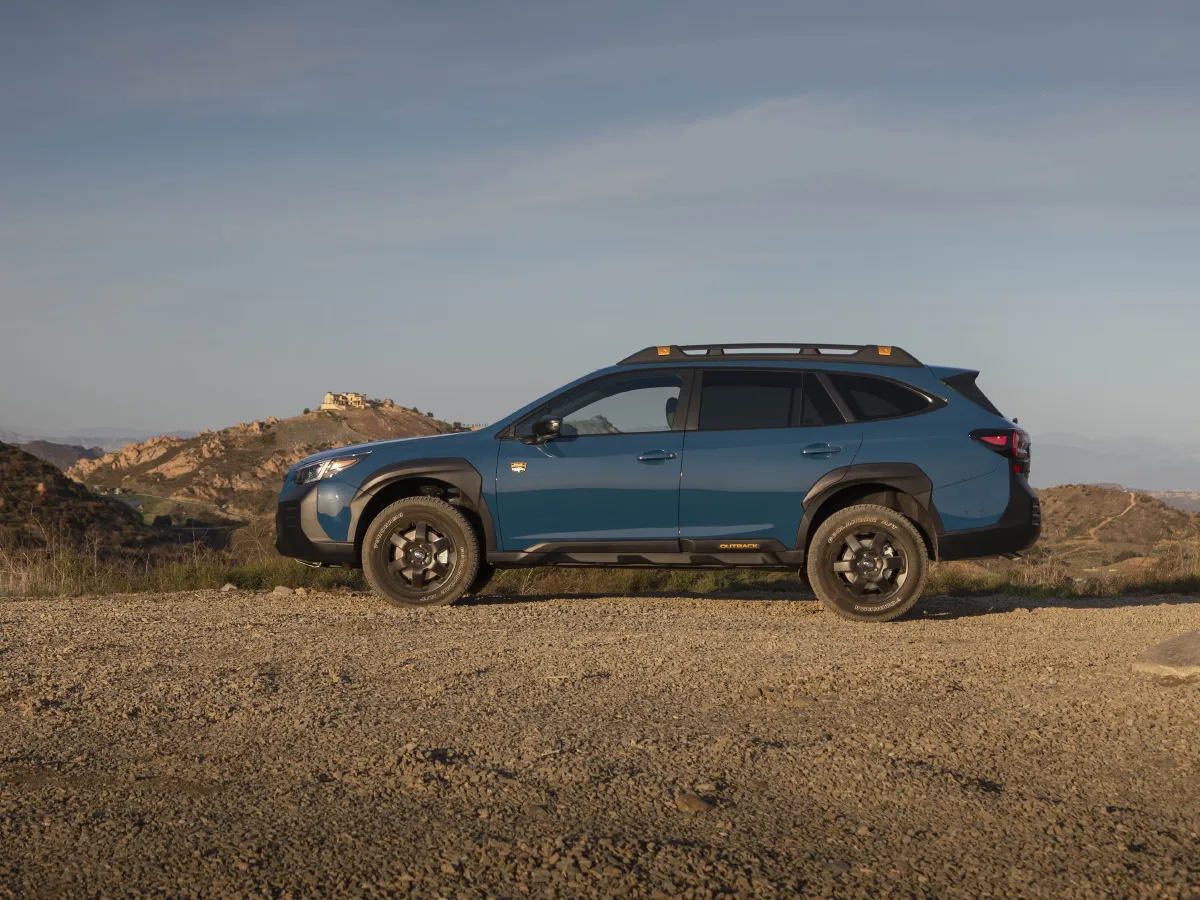 Subaru Outback,autocango,china used car exporter,china ev exporter,chinese used car exporter,chinese used ev exporter