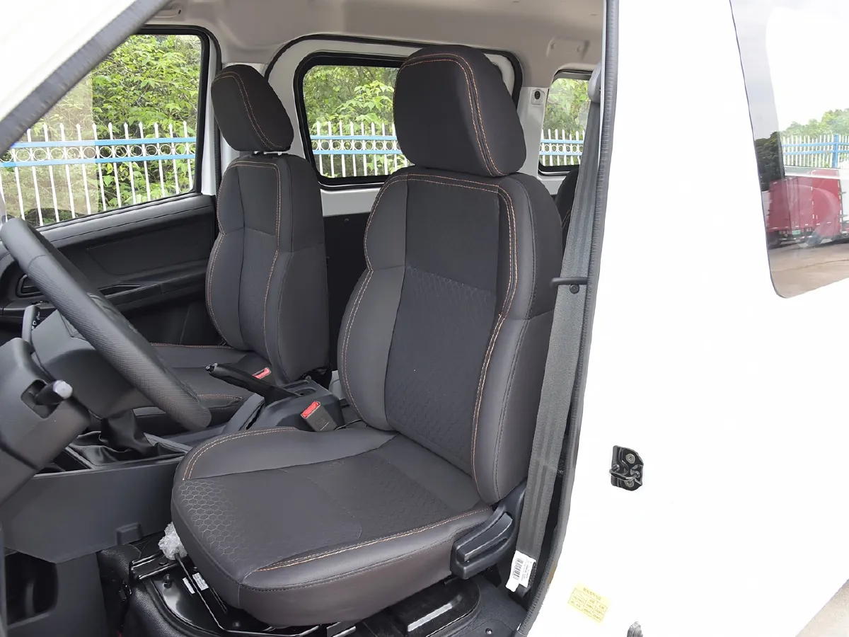 ChangAn Kaicene RuiXing EM60,autocango,china used car exporter,china ev exporter,chinese used car exporter,chinese used ev exporter