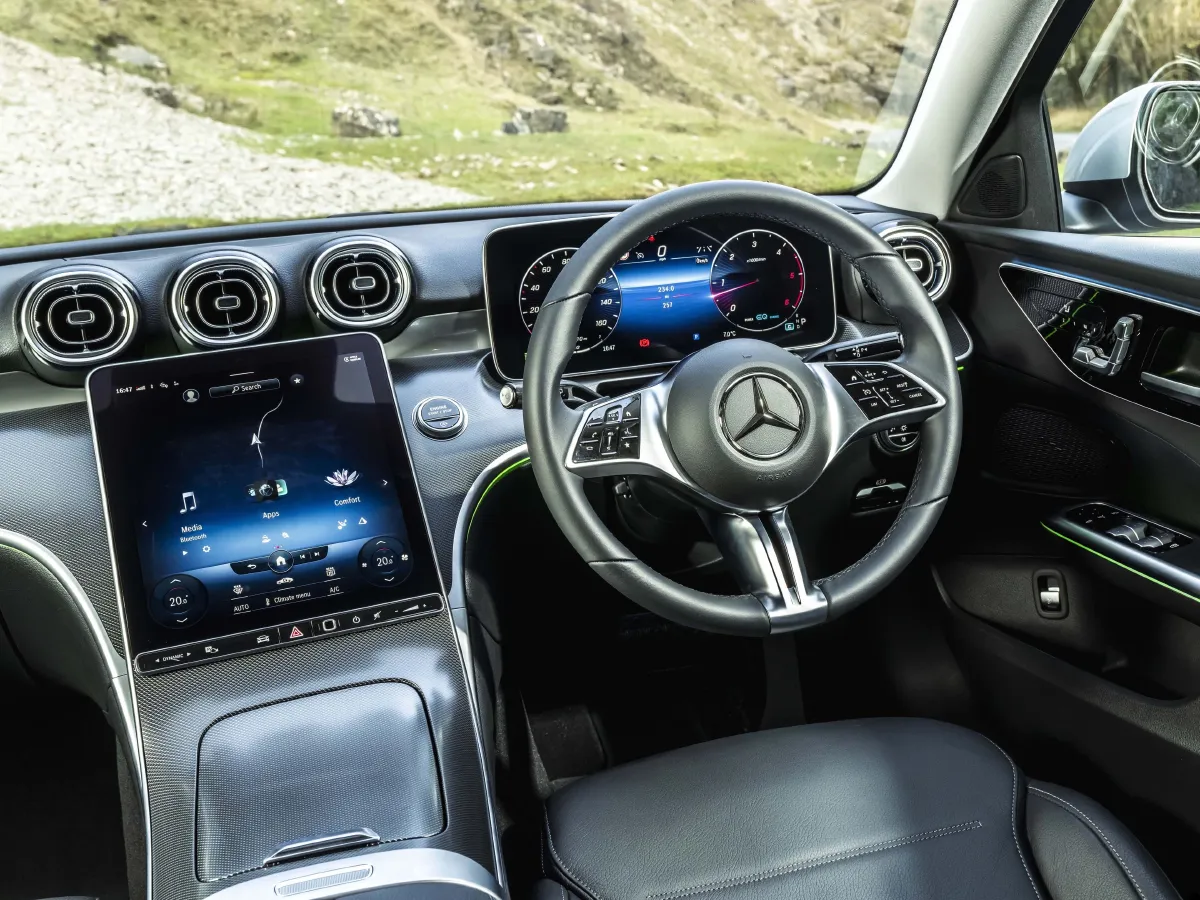 Mercedes-Benz C Class,autocango,china used car exporter,china ev exporter,chinese used car exporter,chinese used ev exporter