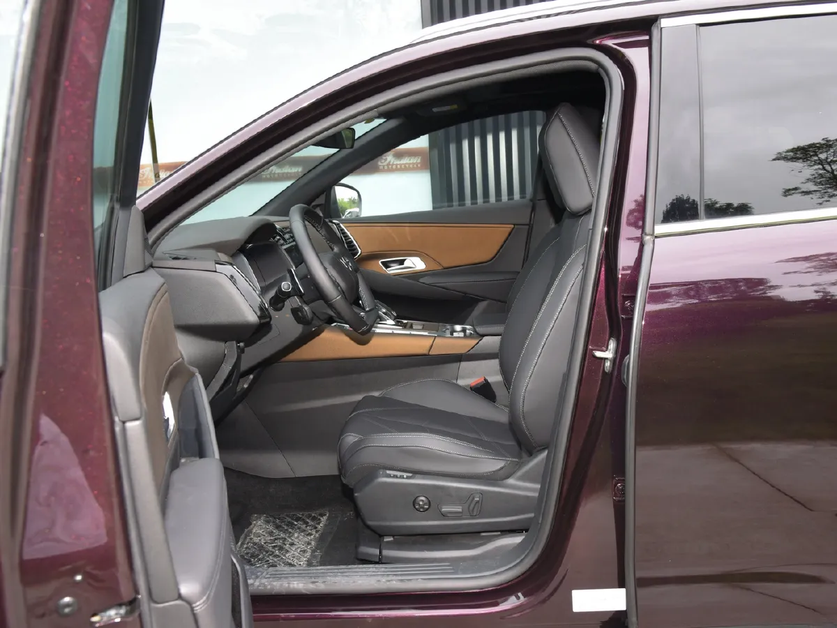 DS 7,autocango,china used car exporter,china ev exporter,chinese used car exporter,chinese used ev exporter