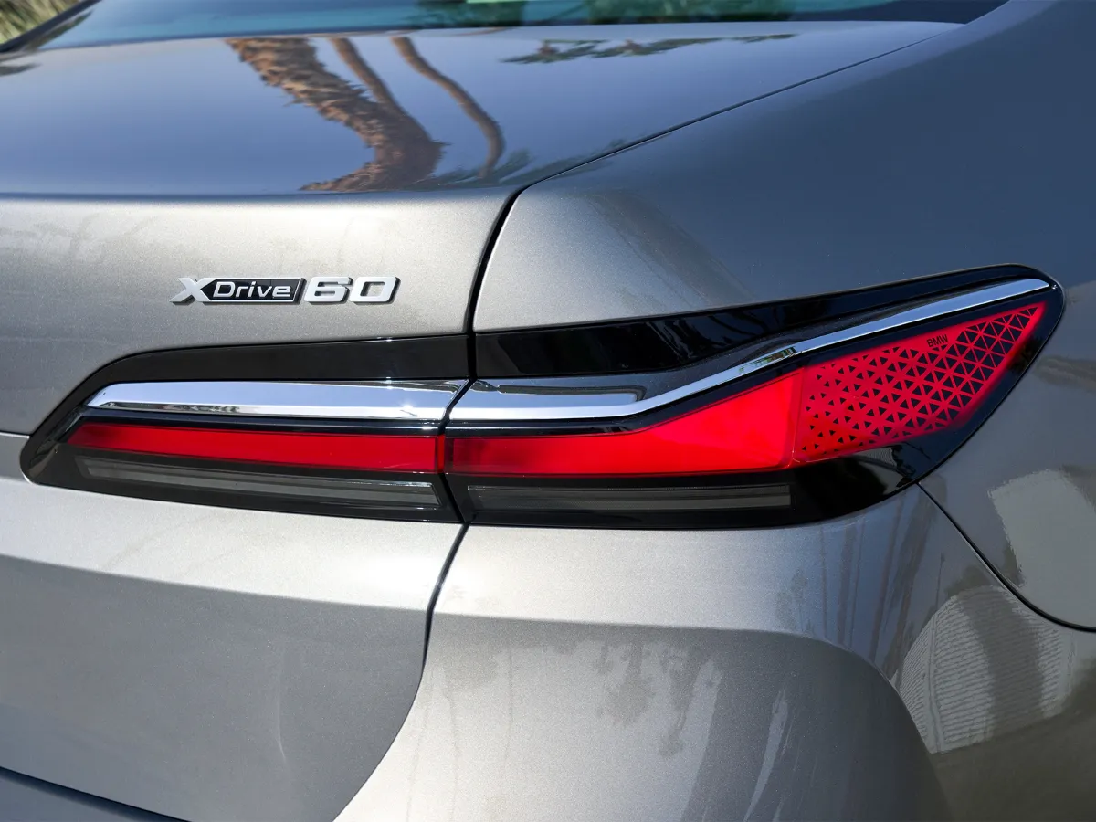 BMW i7,autocango,china used car exporter,china ev exporter,chinese used car exporter,chinese used ev exporter