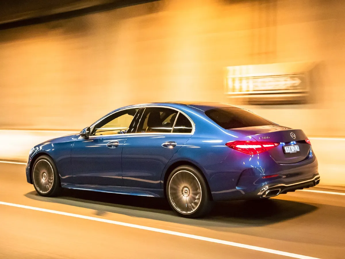 Mercedes-Benz C Class,autocango,china used car exporter,china ev exporter,chinese used car exporter,chinese used ev exporter