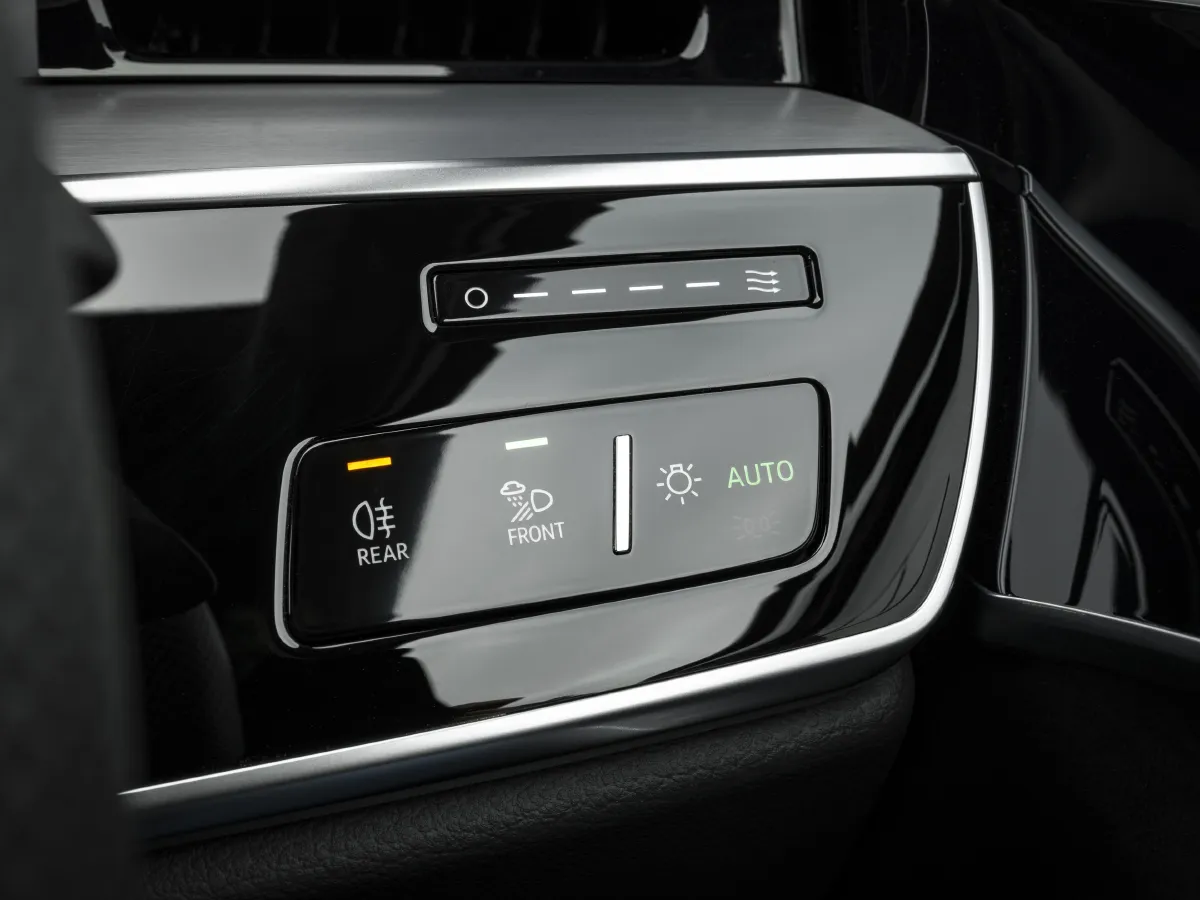 Audi S8,autocango,china used car exporter,china ev exporter,chinese used car exporter,chinese used ev exporter Audi S8,autocango,china used car exporter,china ev exporter,chinese used car exporter,chinese used ev exporter