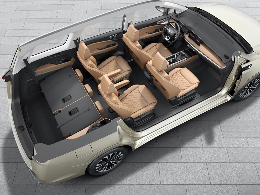 WuLing JiaChen,autocango,china used car exporter,china ev exporter,chinese used car exporter,chinese used ev exporter