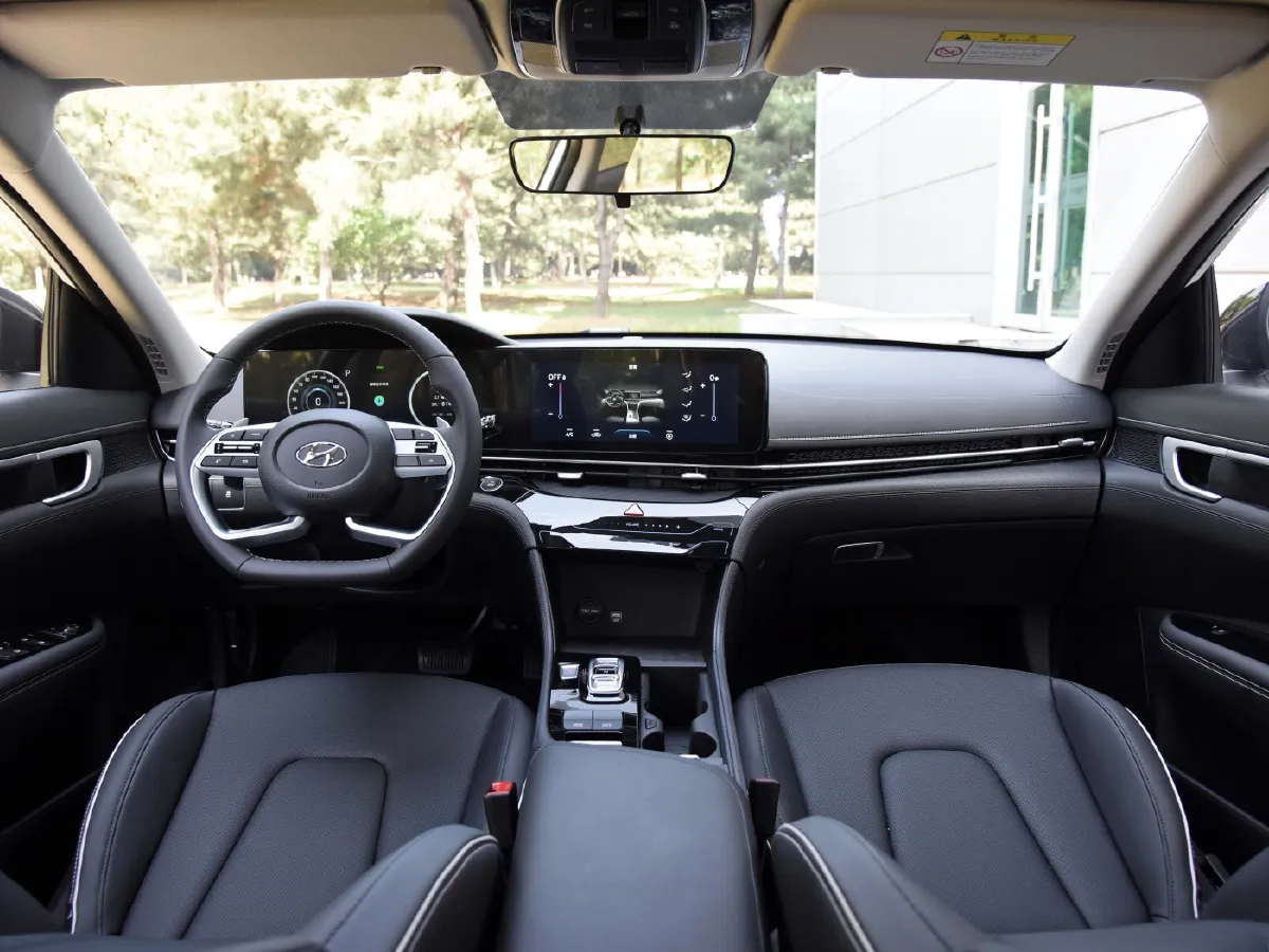 Hyundai Mistra,autocango,china used car exporter,china ev exporter,chinese used car exporter,chinese used ev exporter Hyundai Mistra,autocango,china used car exporter,china ev exporter,chinese used car exporter,chinese used ev exporter