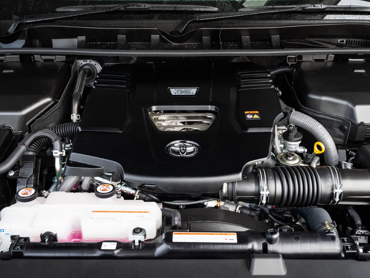 Toyota Land Cruiser,autocango,china used car exporter,china ev exporter,chinese used car exporter,chinese used ev exporter