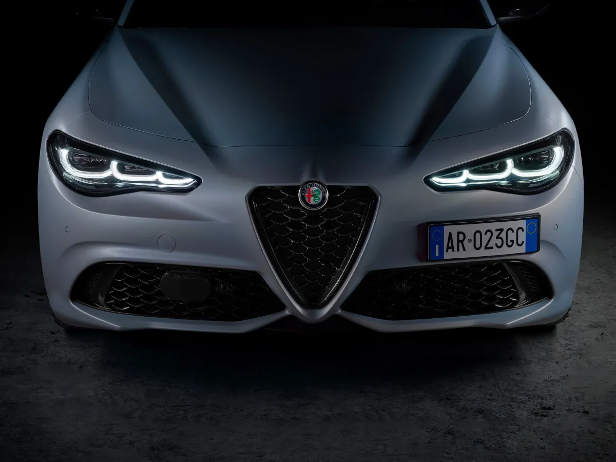 Alfa Romeo Giulia,autocango,china used car exporter,china ev exporter,chinese used car exporter,chinese used ev exporter