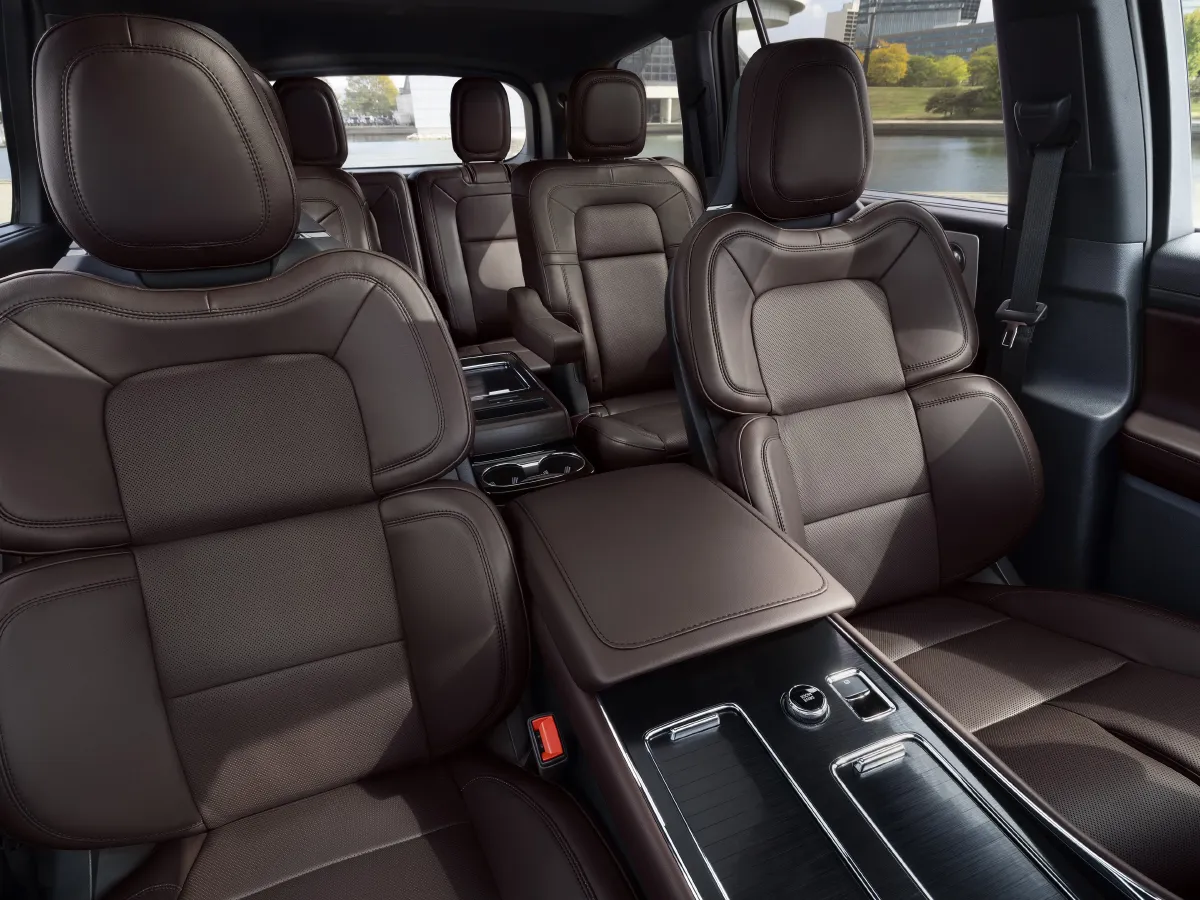 Lincoln Aviator,autocango,china used car exporter,china ev exporter,chinese used car exporter,chinese used ev exporter