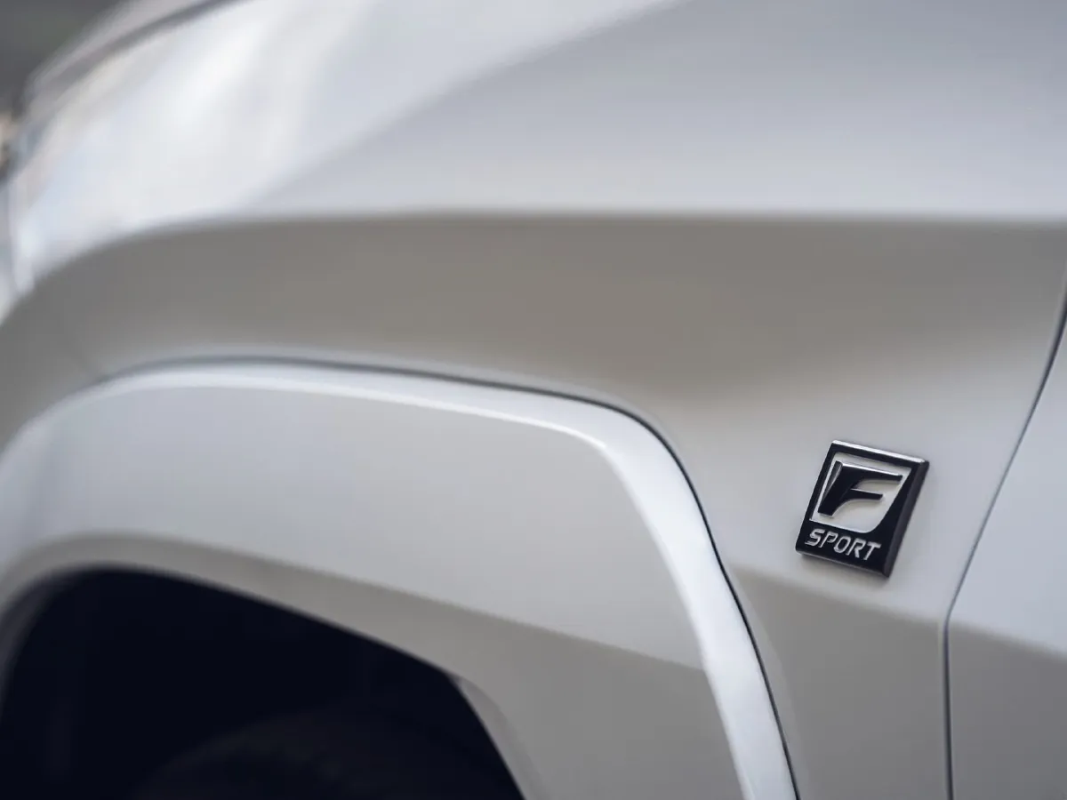 Lexus UX,autocango,china used car exporter,china ev exporter,chinese used car exporter,chinese used ev exporter