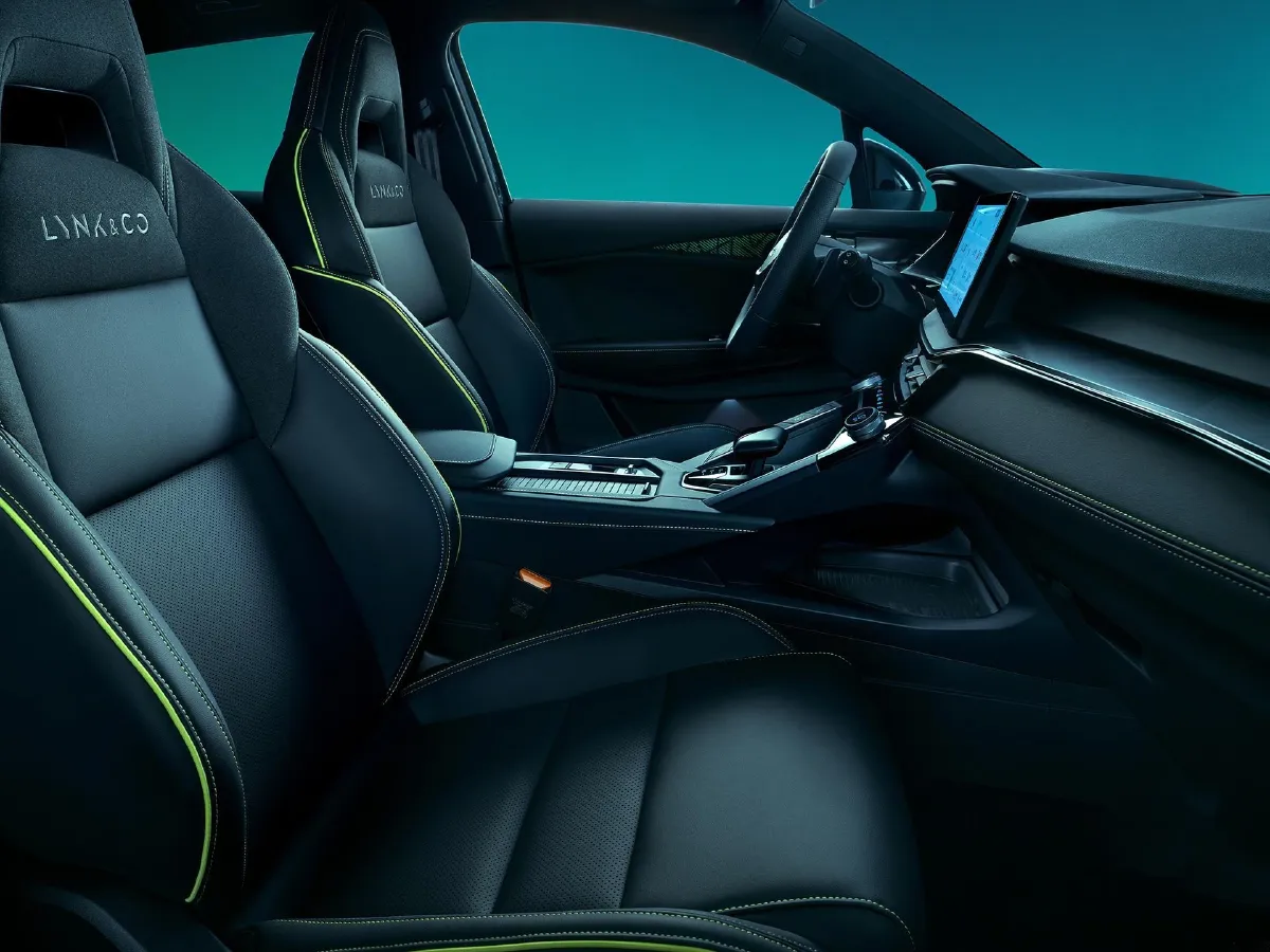 LYNK&CO 06,autocango,china used car exporter,china ev exporter,chinese used car exporter,chinese used ev exporter