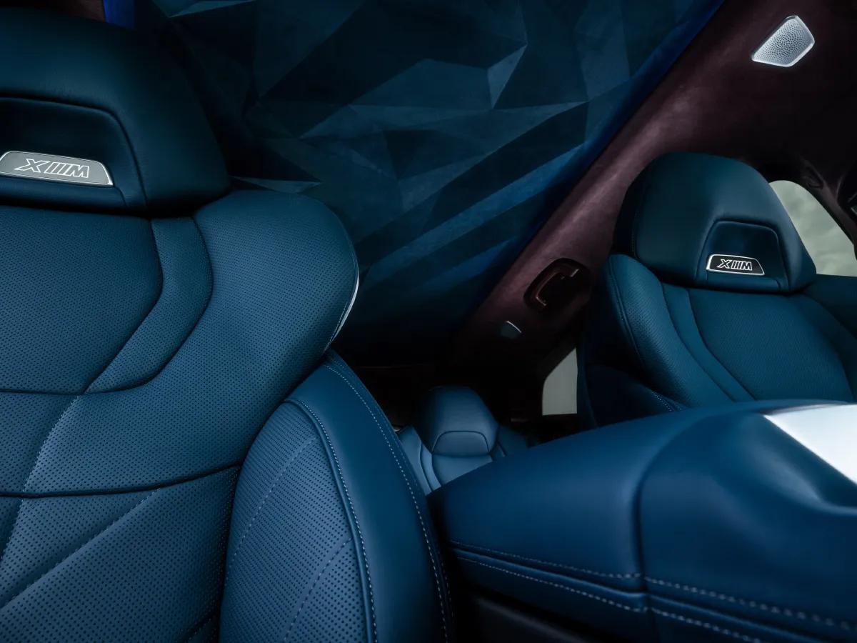 2023 BMW XM 4.4T 585HP V8 8AT PHEV 25.7KWH,autocango,china used car exporter,china ev exporter,chinese used car exporter,chinese used ev exporter