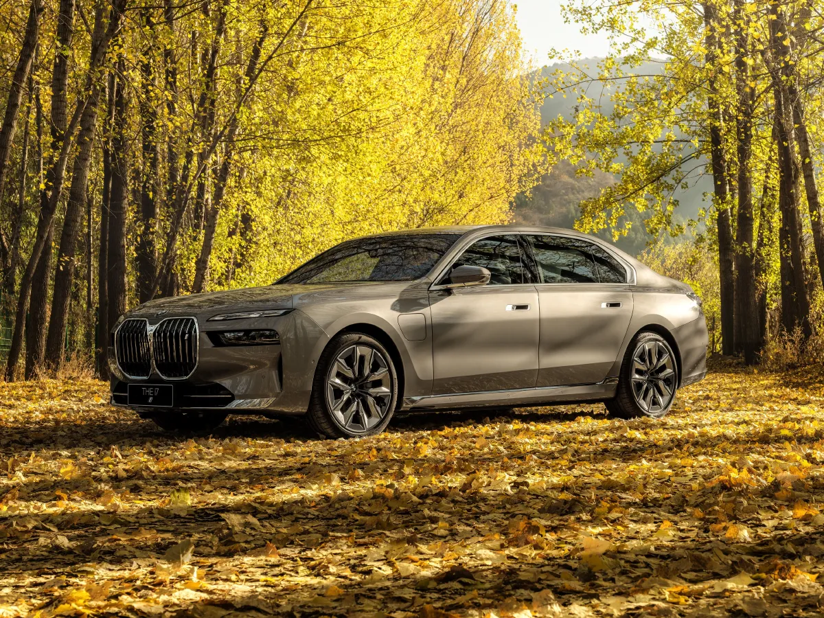 BMW i7,autocango,china used car exporter,china ev exporter,chinese used car exporter,chinese used ev exporter