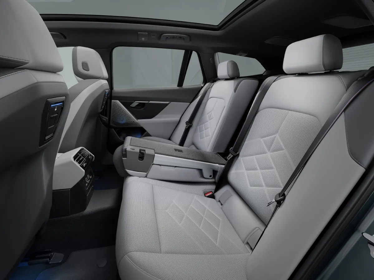 BMW i5,autocango,china used car exporter,china ev exporter,chinese used car exporter,chinese used ev exporter