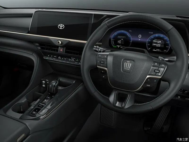 Toyota Crown,autocango,china used car exporter,china ev exporter,chinese used car exporter,chinese used ev exporter