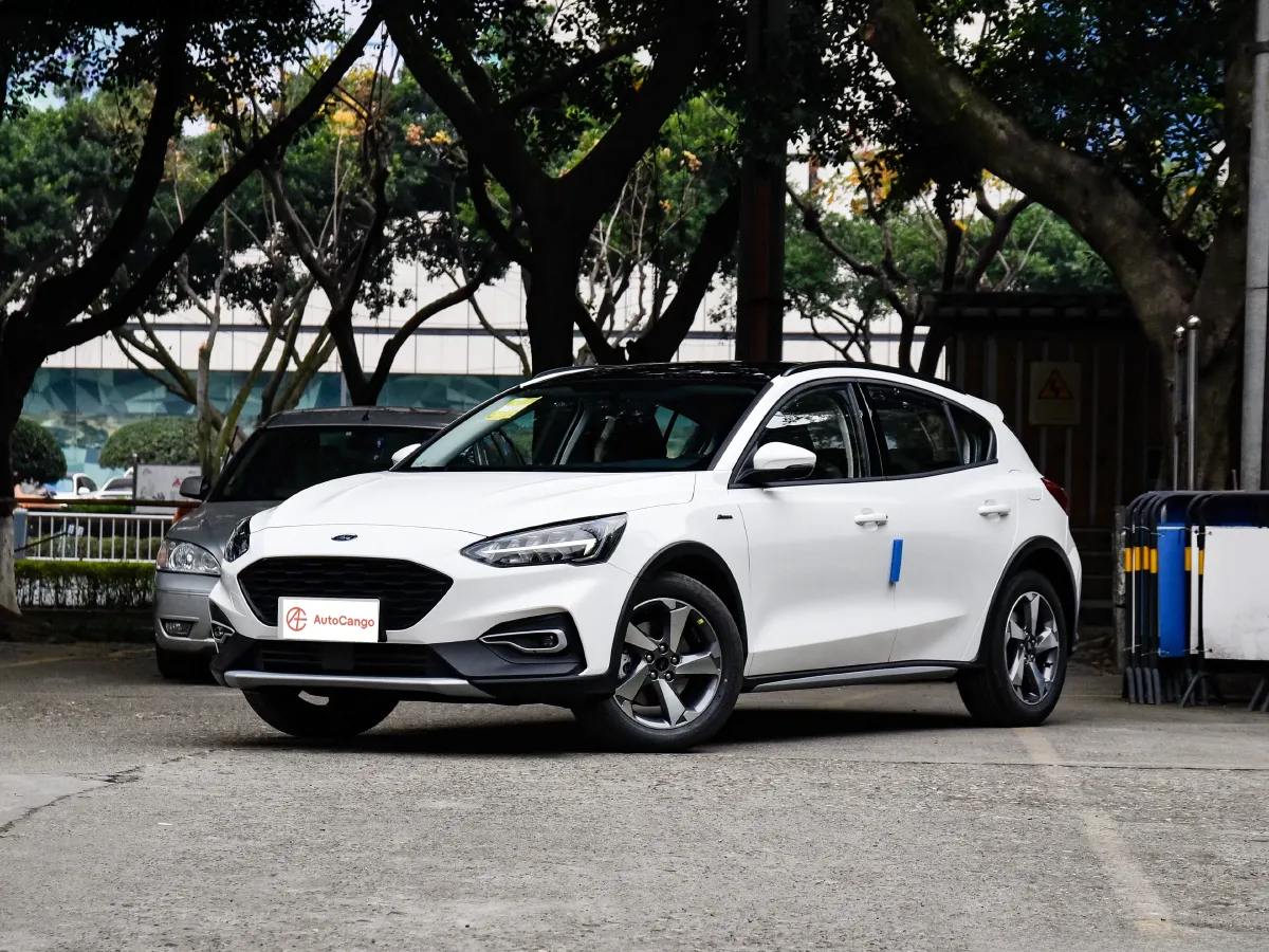 Ford Focus Active,autocango,china used car exporter,china ev exporter,chinese used car exporter,chinese used ev exporter