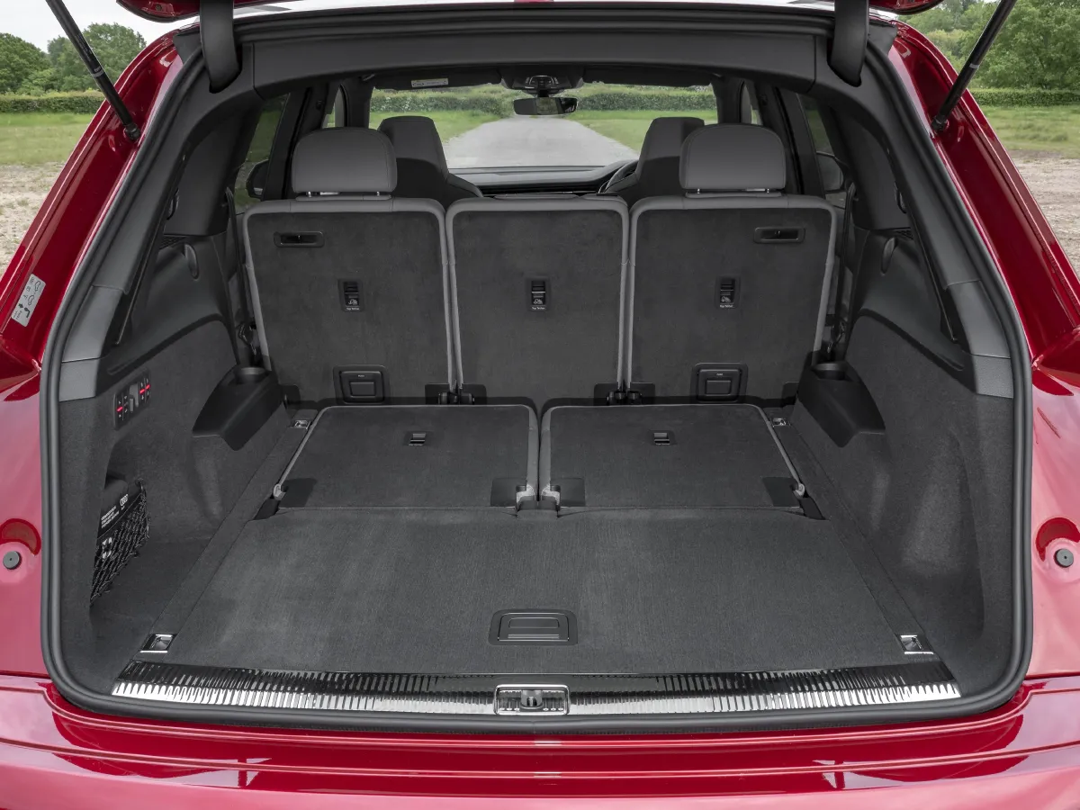 Audi SQ7,autocango,china used car exporter,china ev exporter,chinese used car exporter,chinese used ev exporter