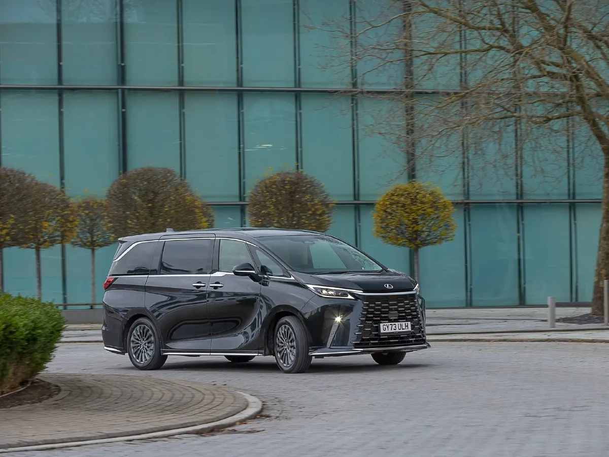 Lexus LM,autocango,china used car exporter,china ev exporter,chinese used car exporter,chinese used ev exporter