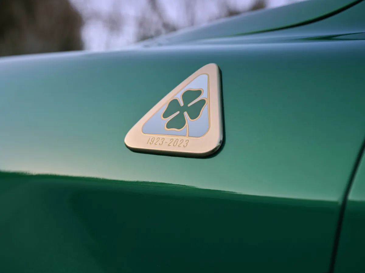 Alfa Romeo Stelvio,autocango,china used car exporter,china ev exporter,chinese used car exporter,chinese used ev exporter