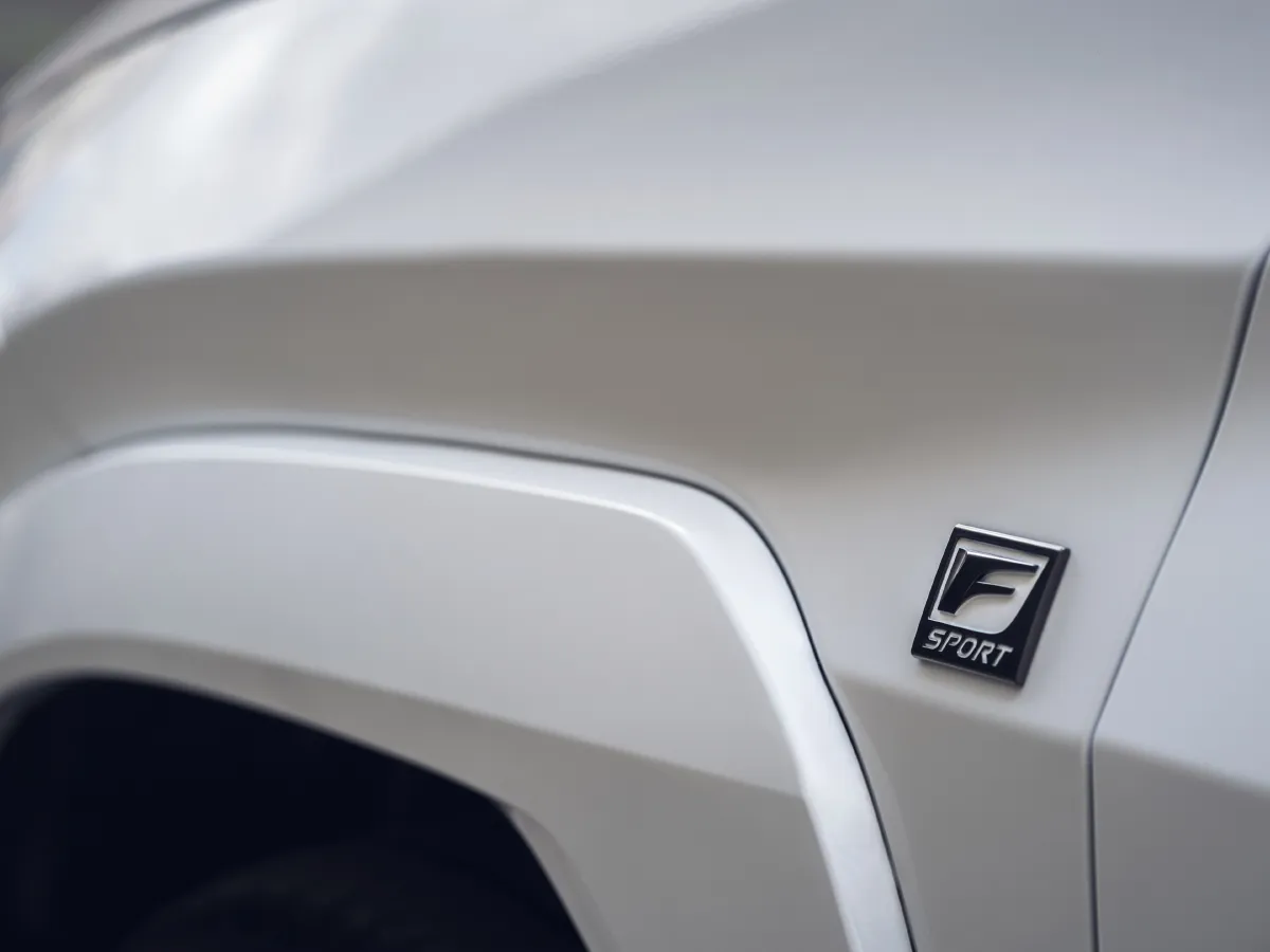 Lexus UX,autocango,china used car exporter,china ev exporter,chinese used car exporter,chinese used ev exporter