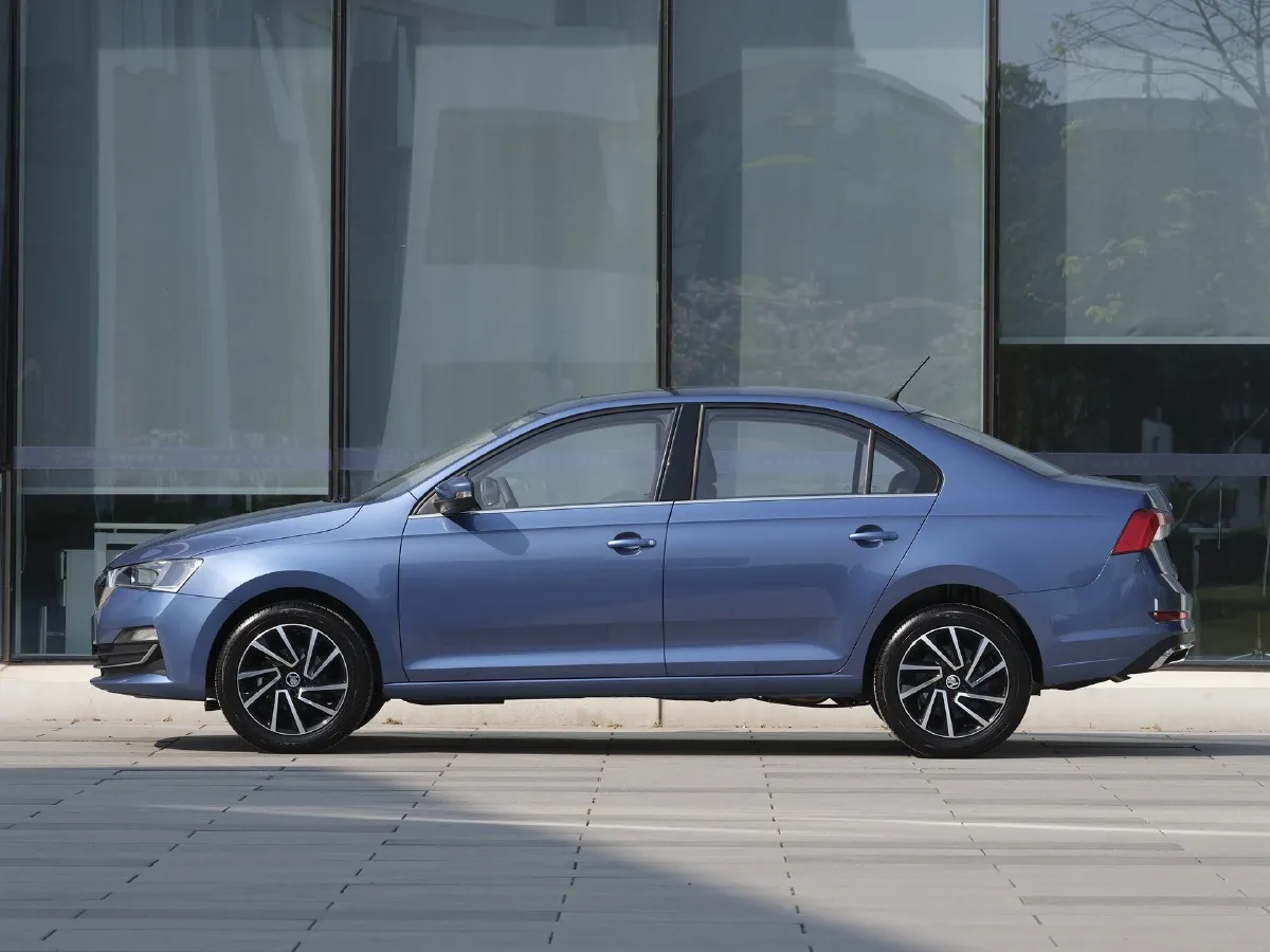 Skoda Rapid,autocango,china used car exporter,china ev exporter,chinese used car exporter,chinese used ev exporter