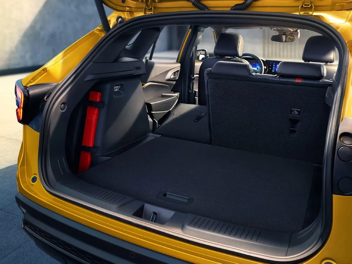 Chevrolet Seeker,autocango,china used car exporter,china ev exporter,chinese used car exporter,chinese used ev exporter