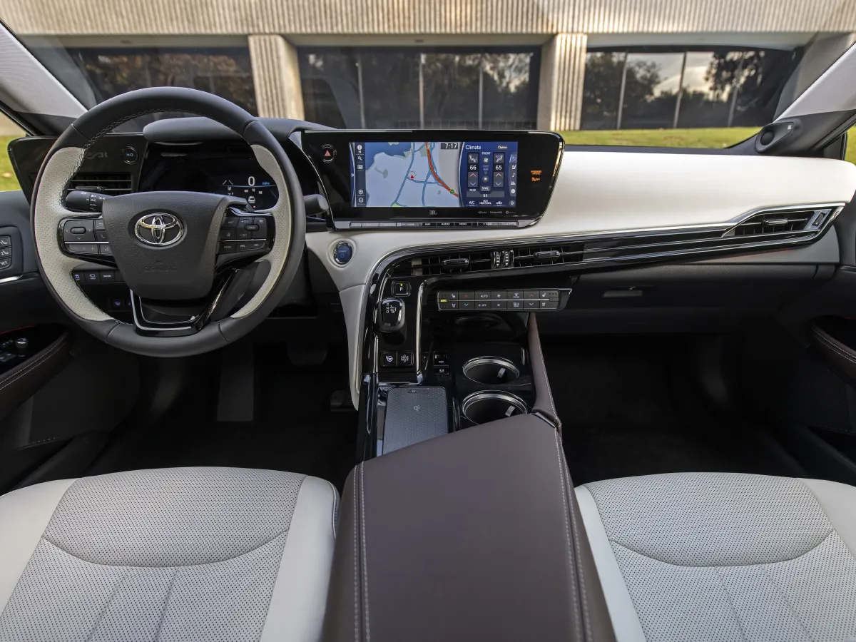 2023 Toyota Mirai,autocango,china used car exporter,china ev exporter,chinese used car exporter,chinese used ev exporter