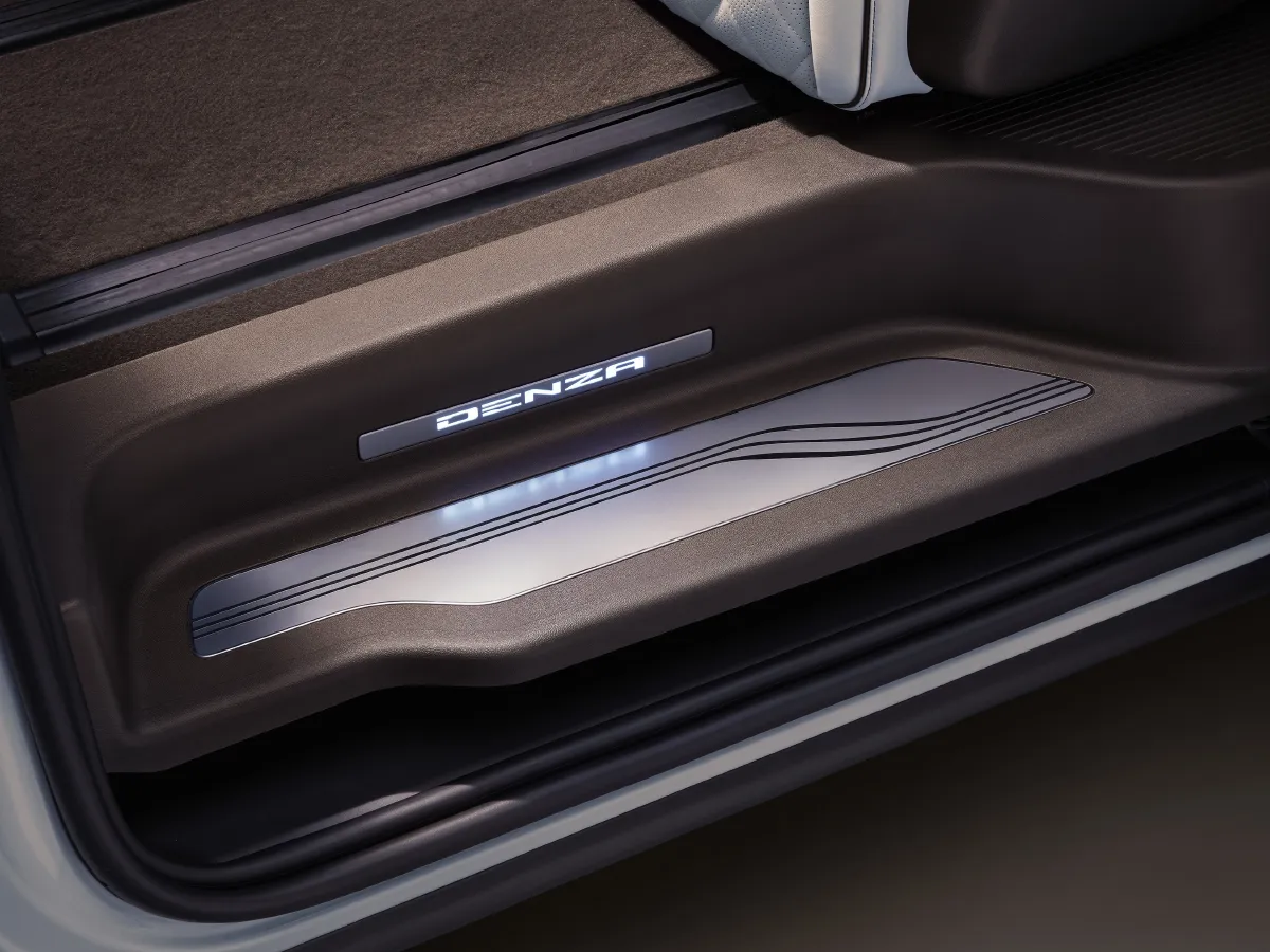 Denza D9,autocango,china used car exporter,china ev exporter,chinese used car exporter,chinese used ev exporter