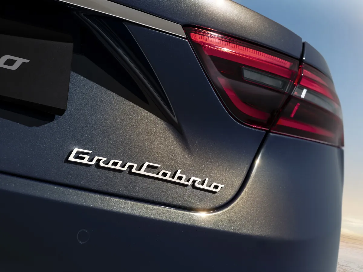 2024 Maserati GranCabrio 3.0T 551HP V6 8AT,autocango,china used car exporter,china ev exporter,chinese used car exporter,chinese used ev exporter