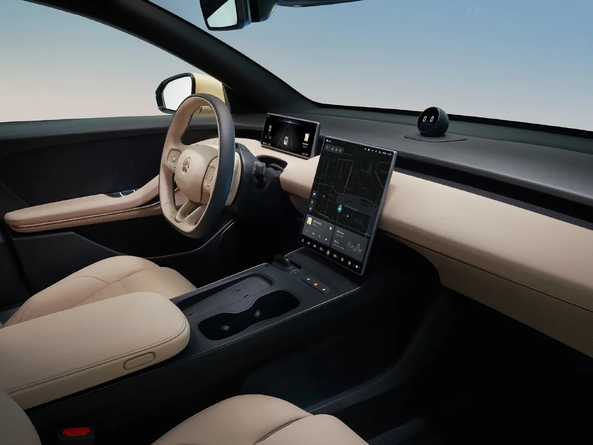 NIO ET5,autocango,china used car exporter,china ev exporter,chinese used car exporter,chinese used ev exporter