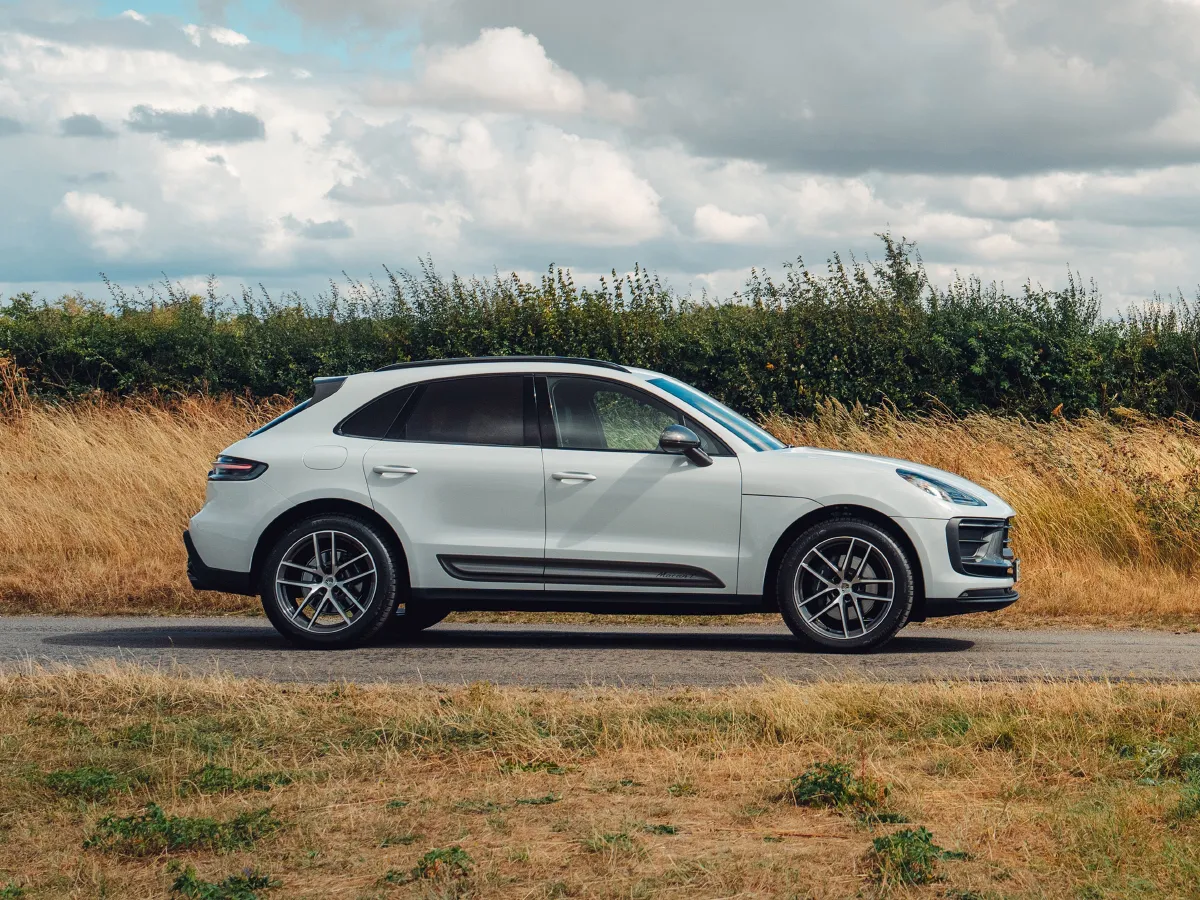 Porsche Macan,autocango,china used car exporter,china ev exporter,chinese used car exporter,chinese used ev exporter