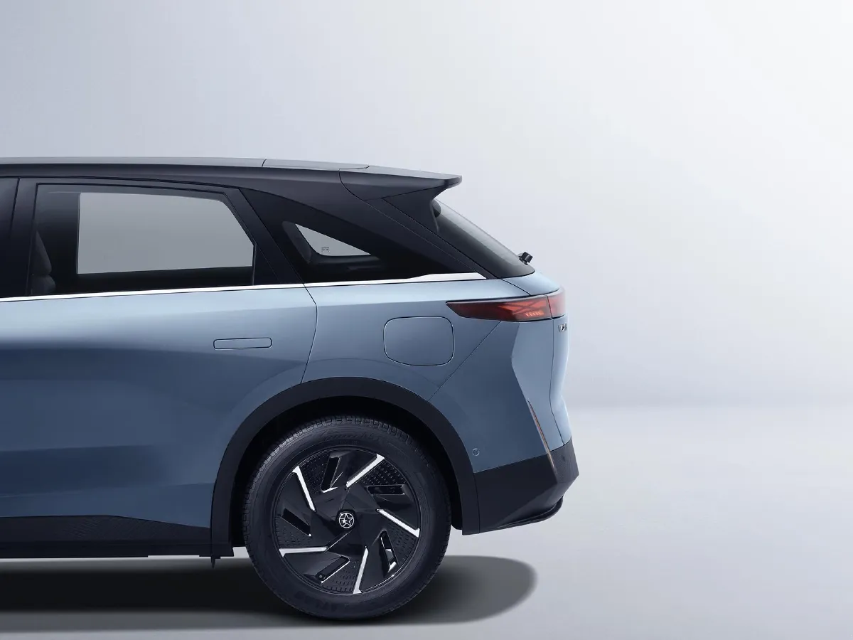 Venucia VX6,autocango,china used car exporter,china ev exporter,chinese used car exporter,chinese used ev exporter