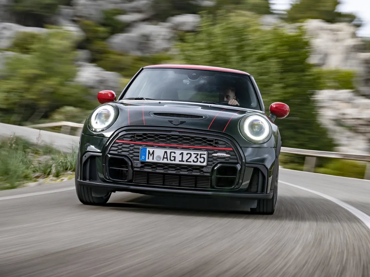 MINI JCW,autocango,china used car exporter,china ev exporter,chinese used car exporter,chinese used ev exporter