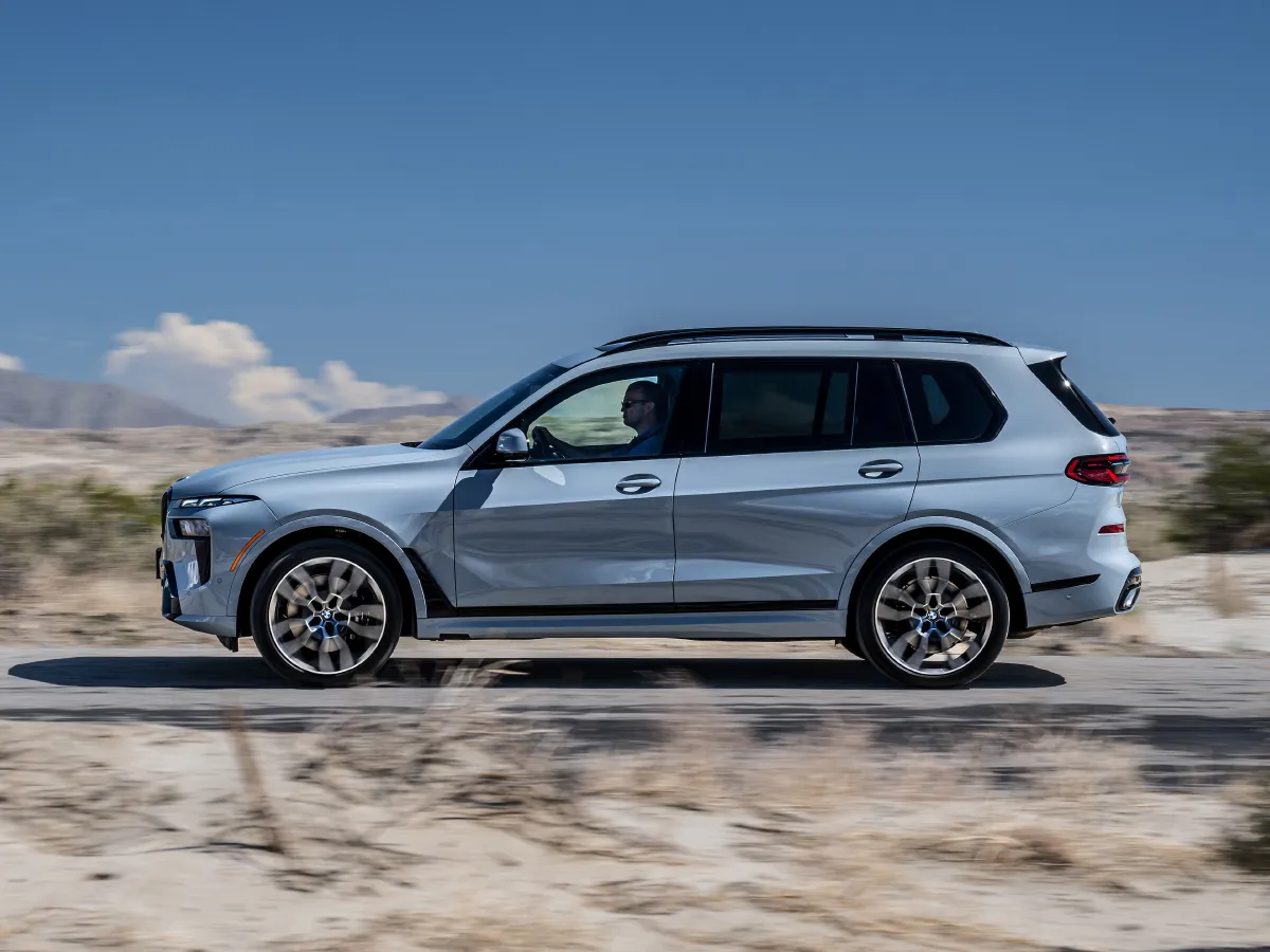 BMW X7,autocango,china used car exporter,china ev exporter,chinese used car exporter,chinese used ev exporter