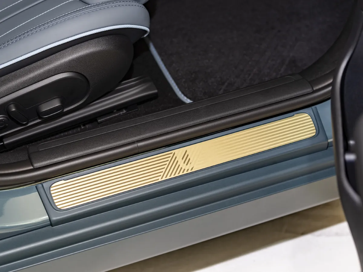 MINI CLUBMAN,autocango,china used car exporter,china ev exporter,chinese used car exporter,chinese used ev exporter