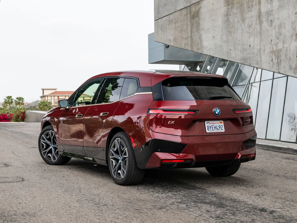 BMW iX,autocango,china used car exporter,china ev exporter,chinese used car exporter,chinese used ev exporter