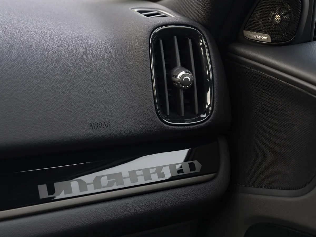 MINI COUNTRYMAN,autocango,china used car exporter,china ev exporter,chinese used car exporter,chinese used ev exporter