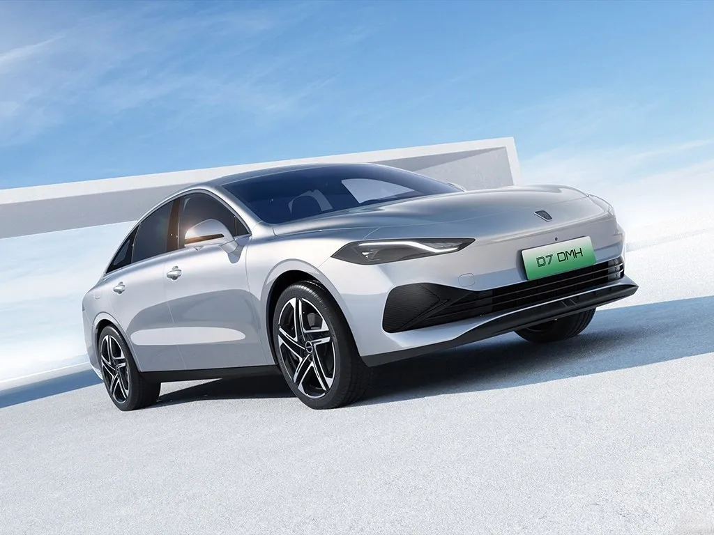 Roewe D7,autocango,china used car exporter,china ev exporter,chinese used car exporter,chinese used ev exporter