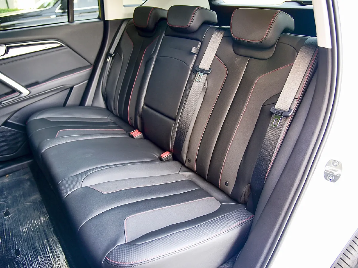 2019 BaoJun RS-5 1.5T 147HP L4 CVT,autocango,china used car exporter,china ev exporter,chinese used car exporter,chinese used ev exporter