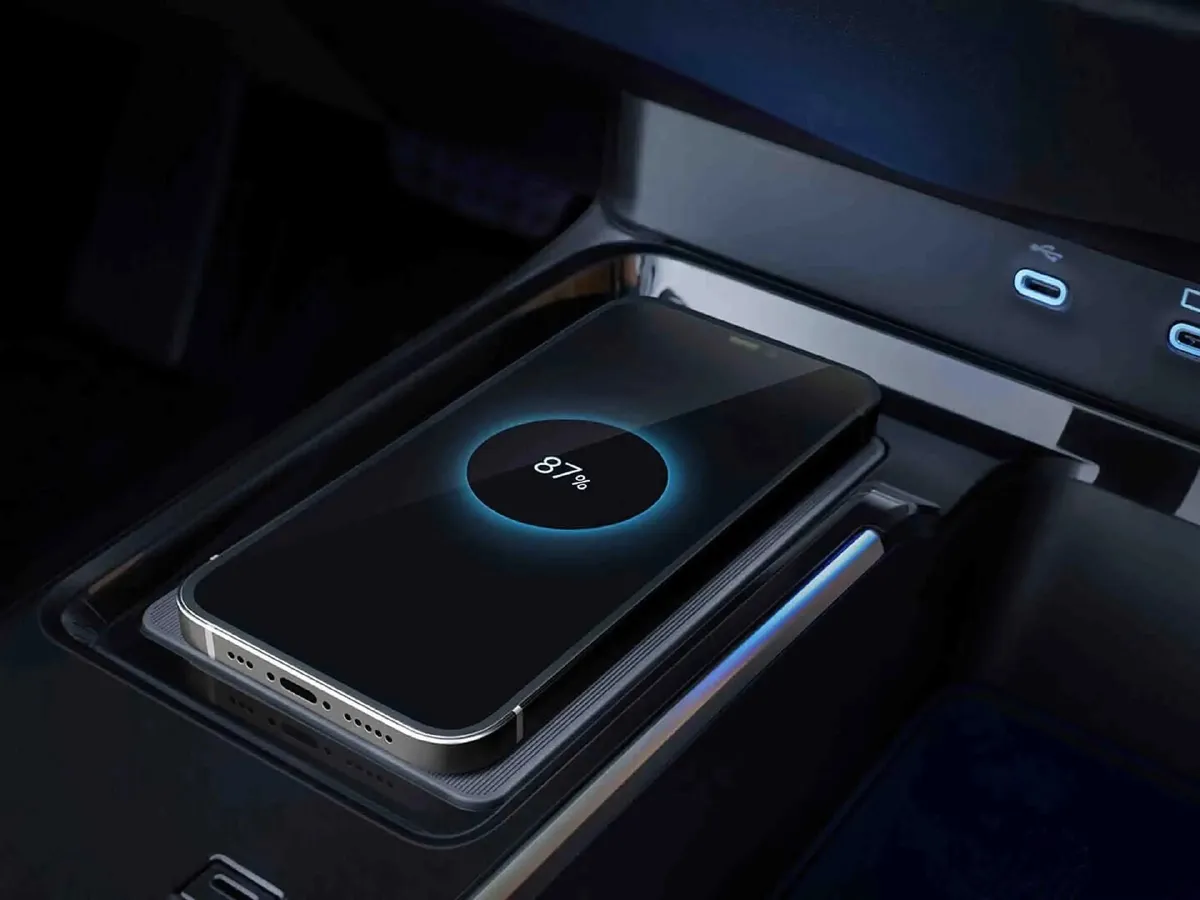 Toyota Camry,autocango,china used car exporter,china ev exporter,chinese used car exporter,chinese used ev exporter