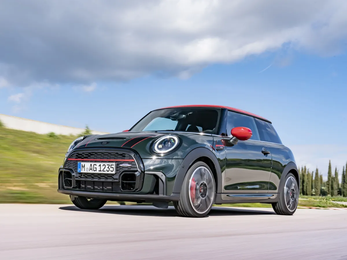 MINI JCW,autocango,china used car exporter,china ev exporter,chinese used car exporter,chinese used ev exporter