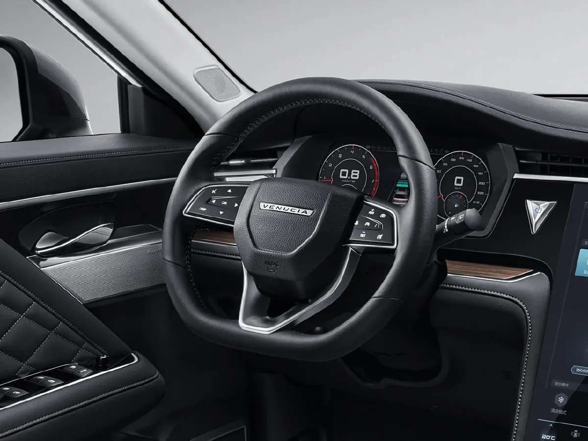 2020 Venucia Star 1.5T 190HP L4 6MT,autocango,china used car exporter,china ev exporter,chinese used car exporter,chinese used ev exporter