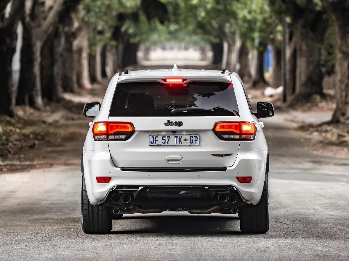 Jeep Grand Cherokee,autocango,china used car exporter,china ev exporter,chinese used car exporter,chinese used ev exporter