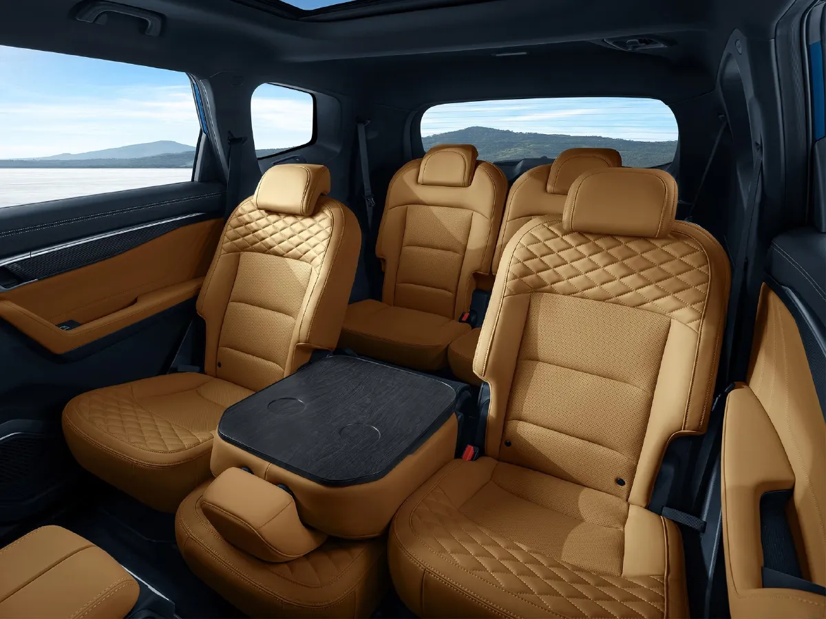 Geely Okavango L,autocango,china used car exporter,china ev exporter,chinese used car exporter,chinese used ev exporter