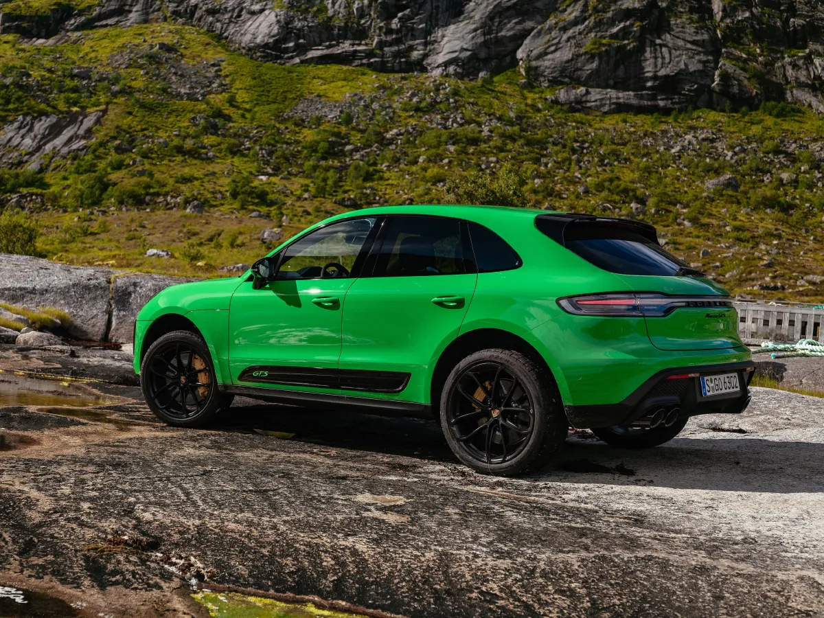 Porsche Macan,autocango,china used car exporter,china ev exporter,chinese used car exporter,chinese used ev exporter