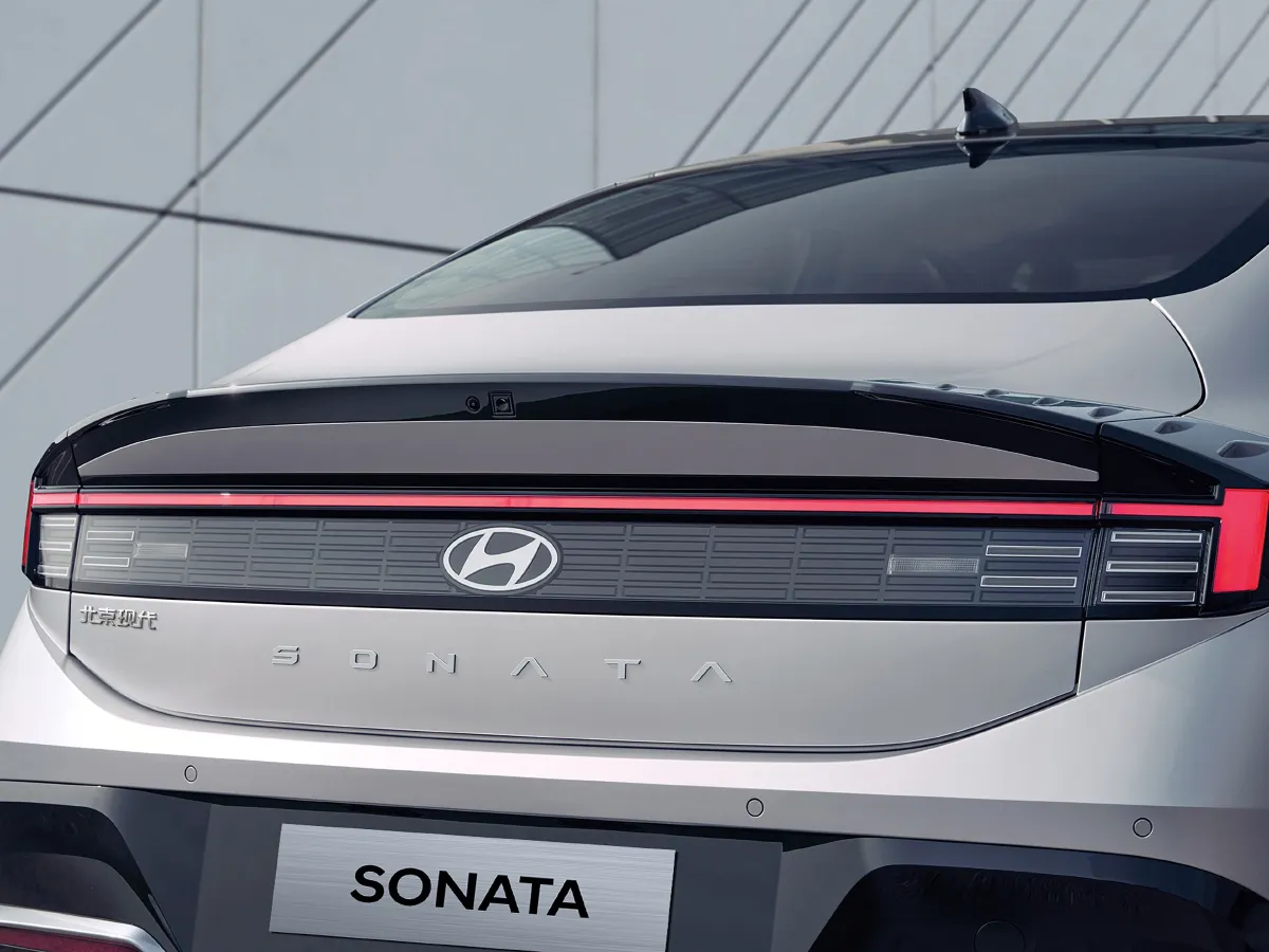 Hyundai Sonata,autocango,china used car exporter,china ev exporter,chinese used car exporter,chinese used ev exporter