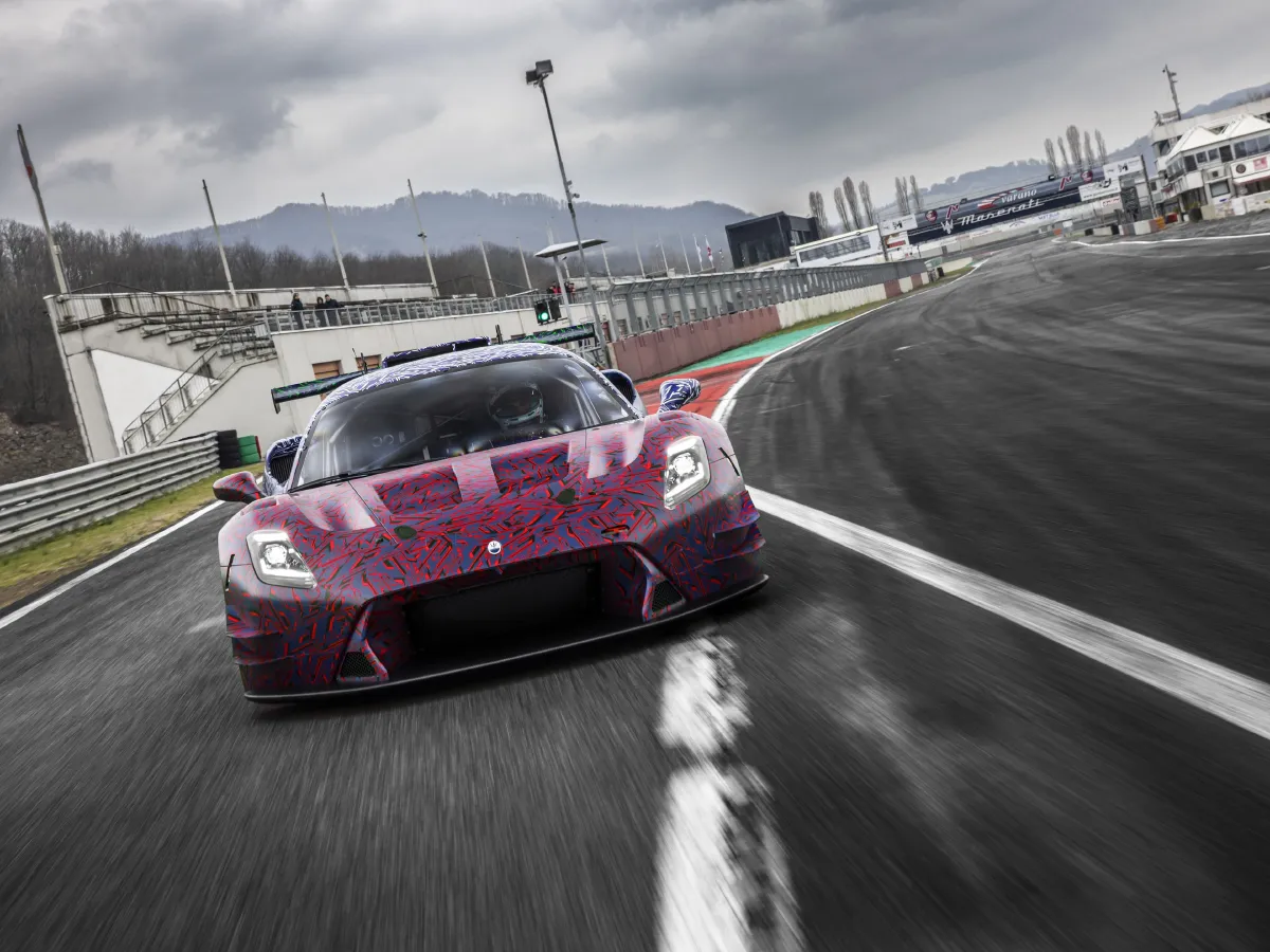 Maserati MC20,autocango,china used car exporter,china ev exporter,chinese used car exporter,chinese used ev exporter