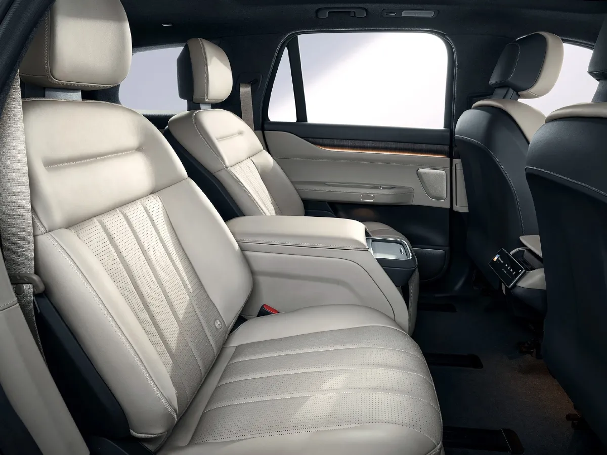 NIO ES8,autocango,china used car exporter,china ev exporter,chinese used car exporter,chinese used ev exporter